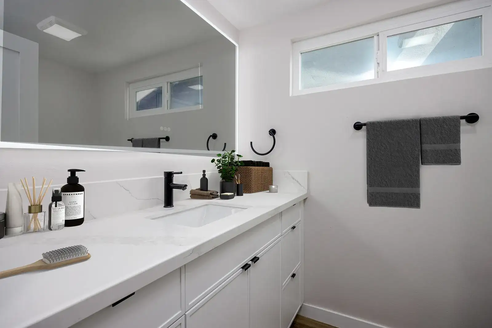 Photo of 4BR / 2BA