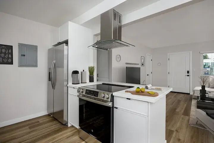 Mobile Photo of 2BR / 2BA